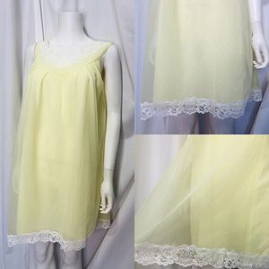 Vintage nightie, size large😊